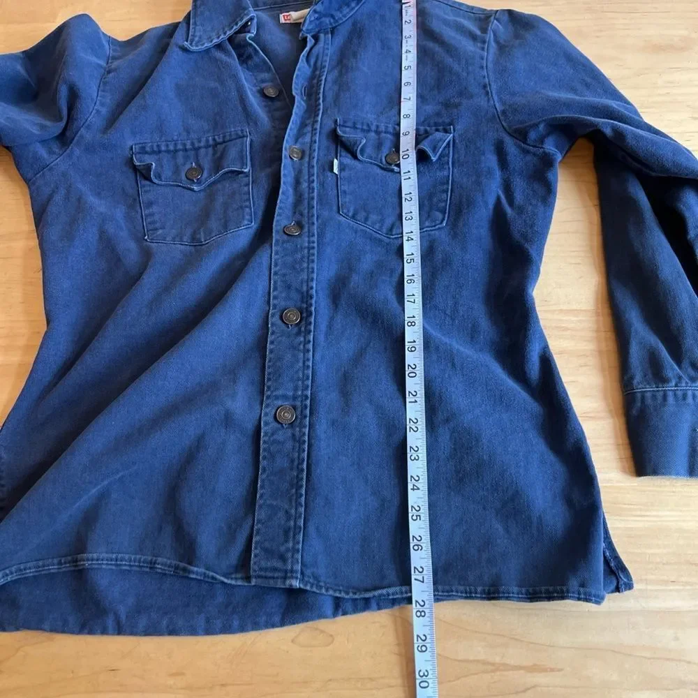 Vintage Levi’s white label blue work shirt made in USA